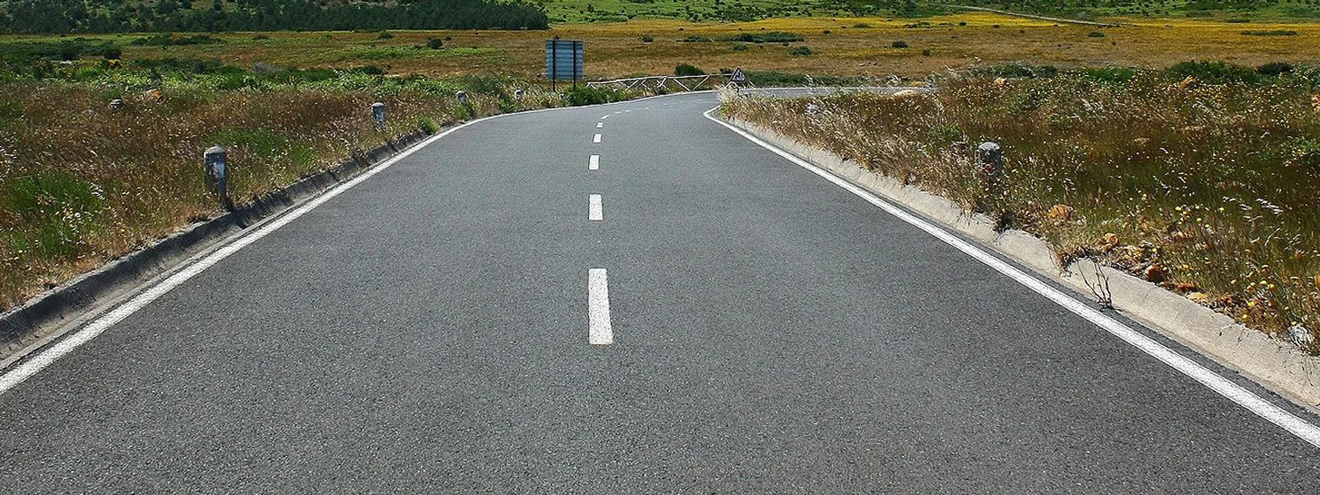 White Line Marking by Meads Resurfacing
